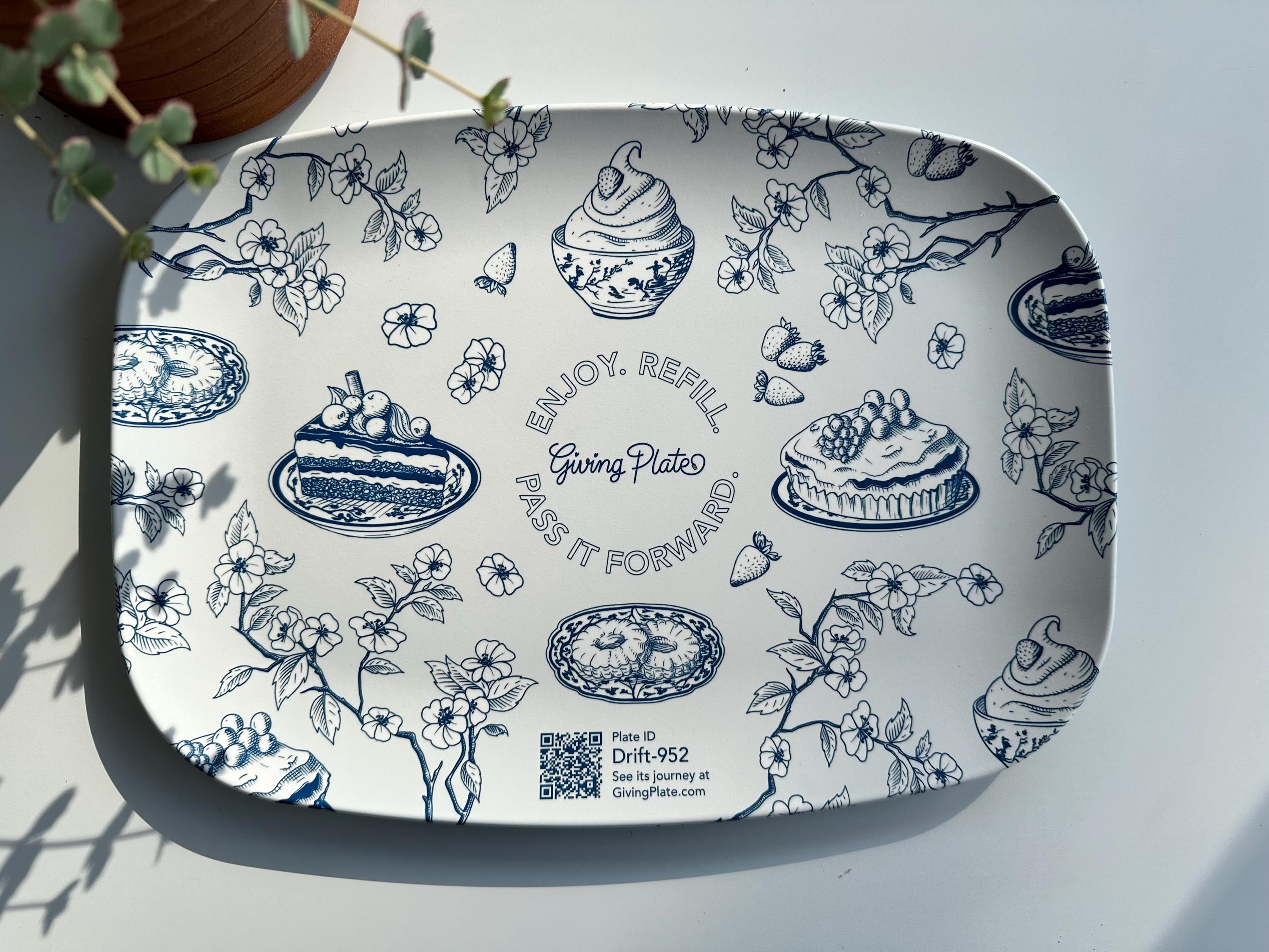 Chinoiserie-Inspired Giving Plate
